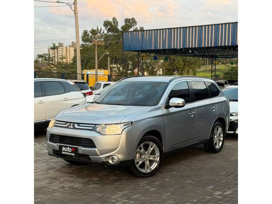 MITSUBISHI OUTLANDER 2.0 16V GASOLINA 4P AUTOMÁTICO MITSUBISHI OUTLANDER 2.0 16V GASOLINA 4P AUTOMÁTICO
